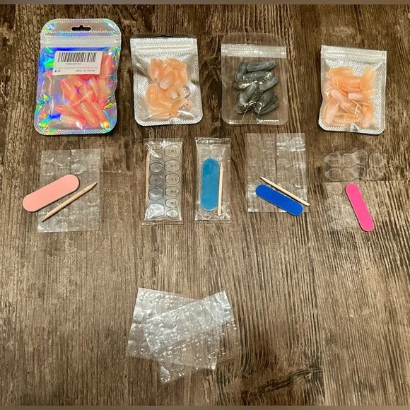 NEW KISS & CLAWS Press-On Nails (Long Voguish, Extra Long, Nude) - 8 Packs - Picture 4 of 8